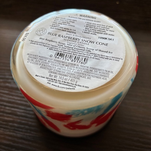 BATH AND BODY WORKS BLUE RASPBERRY SNOW CONE 3 WICK CANDLE - Picture 3 of 3